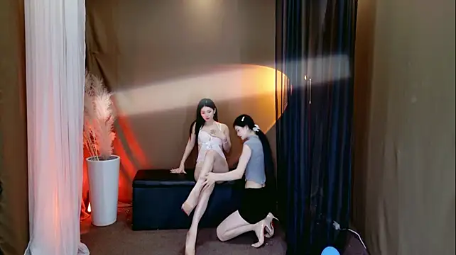 Banana-Milk69 - 看看蜜桃臀