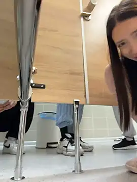 BallerinaCappuccino_ - Spread pussy lips in public