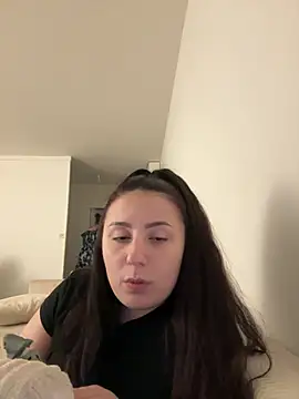 Angela80 - Complètement nue