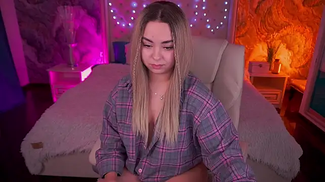 SusieWood - be in doggy and spank