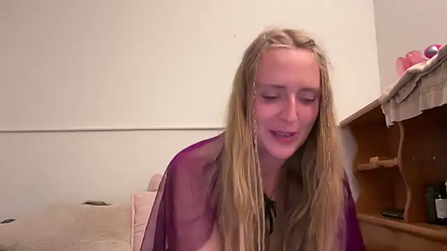 Pattyworld69 - Underwear off + finger pussy
