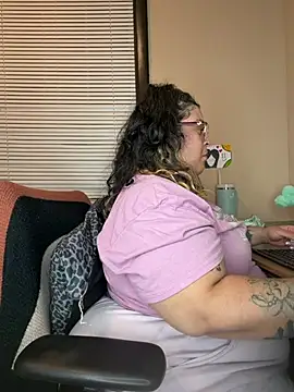 Tillymarie - Clear dildo in ass hole 🕳️