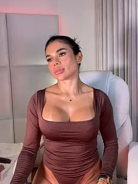Amylewiss - let's make this night horny for you xox