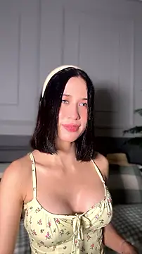 AlejandraRoa_ - show my breasts