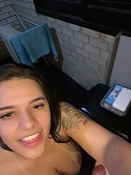 Nandahotcasada - Sentar PLUGADA😈