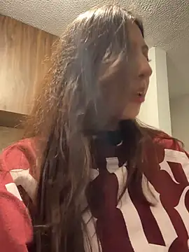 D-Bunnyyy - FLASH BOOBS + SPIT