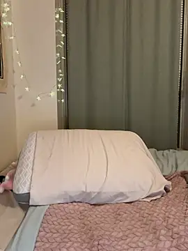 Pennybabyy - naked + last tipper 5mins toy control ✨
