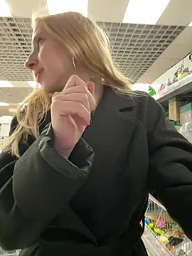 Michelle_lovique - MAKE MY PUSSY SQUIRT RIGHT NOW!!