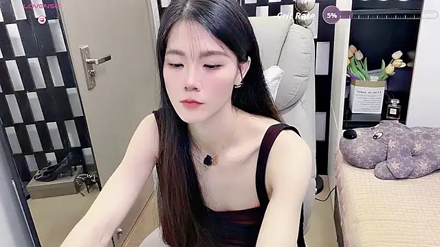 Yueyue-MM - 全裸小狗侧趴2分钟打pp10下