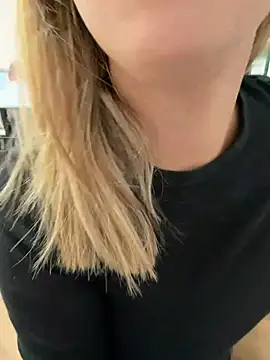 Hii_Lolla - Orgasm at work and LT Video x2