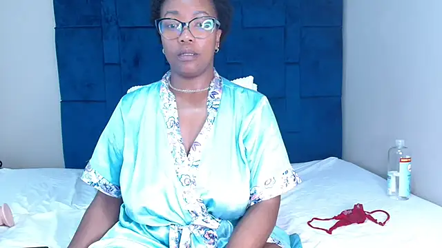SexyBootyAlpha - SPOIL ME DADDY "SQUIRT"