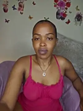 Cum-Quin - Sloppy blowjob ,while playing with pussy