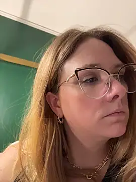 Thatcutegirlwtheglasses - bottoms off