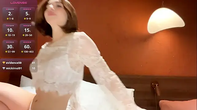 WondaCoriaty - show you more of my ass and squezze