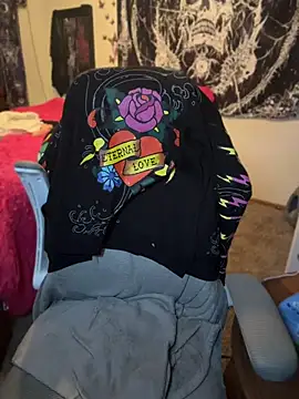 Royal9123 - Help me I need my nails done