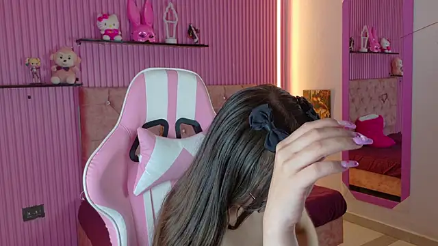 TatyxPrincess - spanks titts