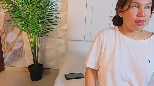 Mily_and_mateo - a finger in my ass