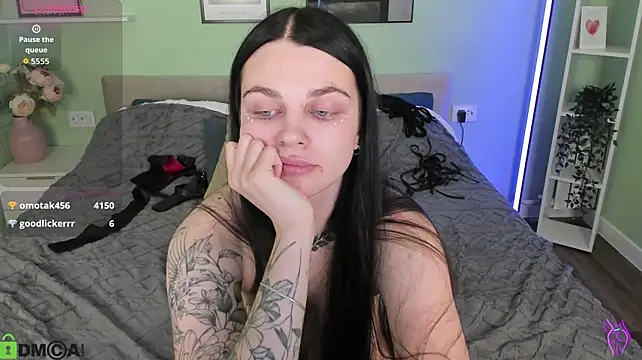 Mihcela_Furett - suck my fingers 💦
