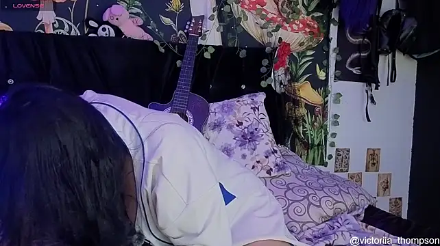 Victoriia_thompson - FINGERS IN PUSSY