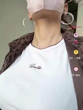 Molly_789 - 脱下内裤，塞进嘴里2分钟🌶️🫦
