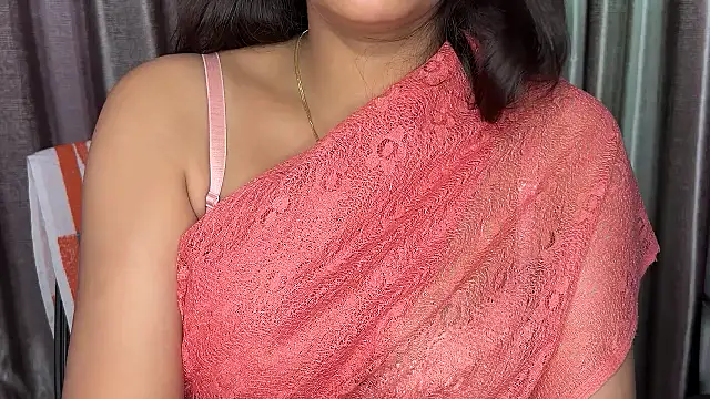 Radhika_4_you - pussy play with oil