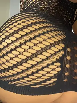 KIARAPRETTY - Make my pussy creamy and wet.
