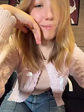 -NaughtyAngel- - 👀 10 SEC EYE CONTACT+show toungue