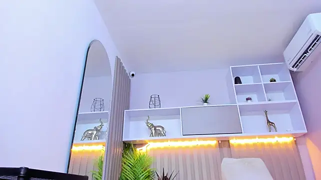 pinktaylor_