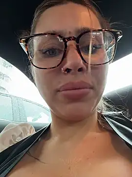 Jucie_Boom - BOOB SHOW TO STRANGER IN MALL😱