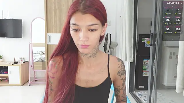 Vinkitinkii - show boobs
