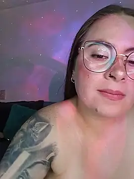 Soofy__ - oil tits