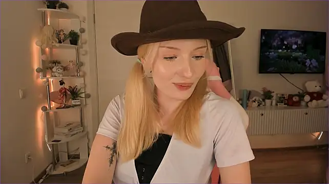 Tiffany_Paw - SLOPPYBLOWJOB4YOU
