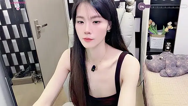 Yueyue-MM - 全裸小狗侧趴2分钟打pp10下