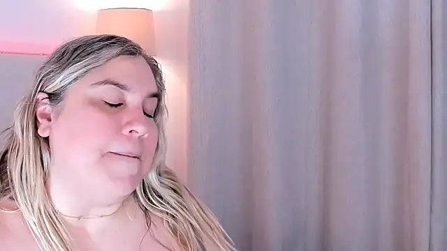 MissMaria - MAKE ME CUM