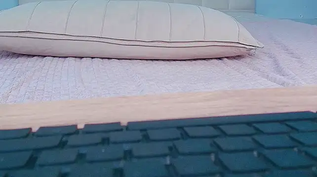 Sophiesoft - Dildo clit till cum