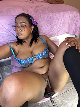Esmeralda_Duarte - Masturbate with me 🐱