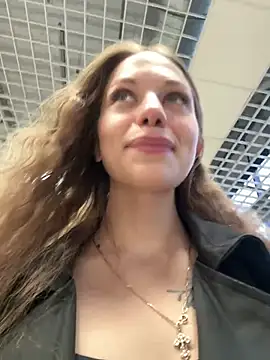 Olivia_Jemison - MAKE ME SQUIRT IN THE STORE