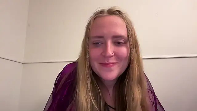 Pattyworld69 - vibrating nipple clamps