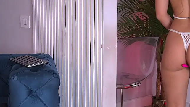 YasminaMoon - look into my eyes while i suck you good