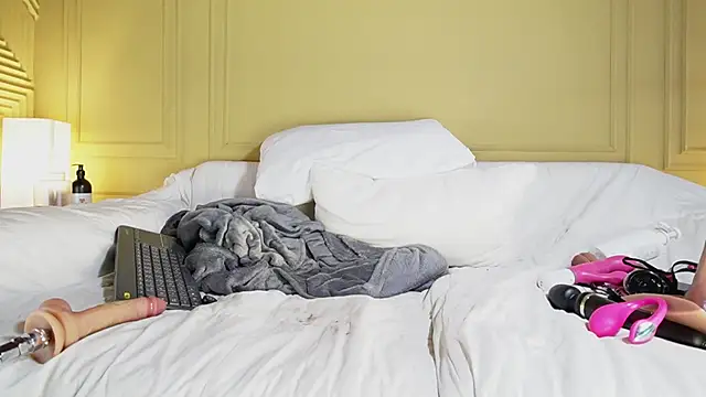 Sarah_banks1 - play with my pussy