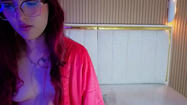 Liss_red_tx - 🎁Spread ass with both hands