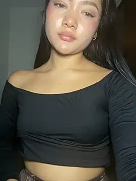 Kaia_XO - Oil on my tits