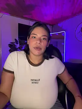 Isabella_boobd