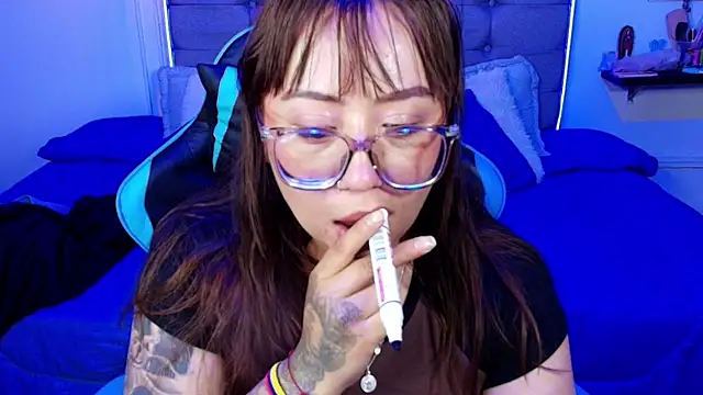 Kata_Bigboobs