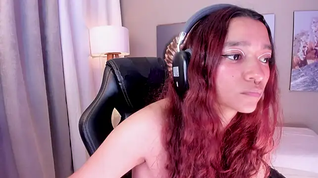 Charlotte_bluee - FOOT OIL MASSAGE 🦶💦🔥