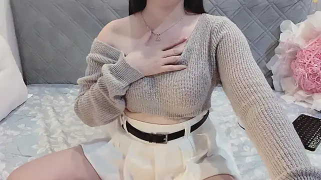 Funikio - help me cum and squirt show