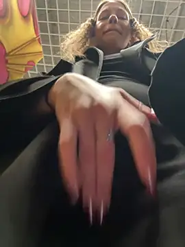Olivia_Jemison - Fingering pussy 3 fingers + eat juse