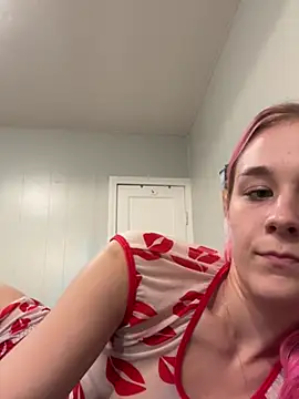 SexySkiBunny - Get naked