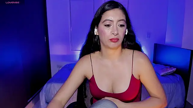 MeganWhite3 - show tits