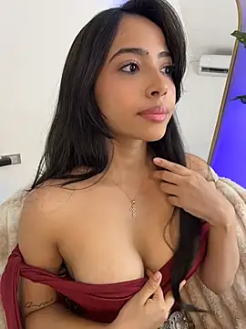 _Emily_Thompson_ - Suck and spit on my boobs
